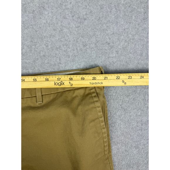 Dockers Arkansas Razorbacks Chino Shorts Men's 42 Tan Solid High Rise NCAA - Picture 3 of 12